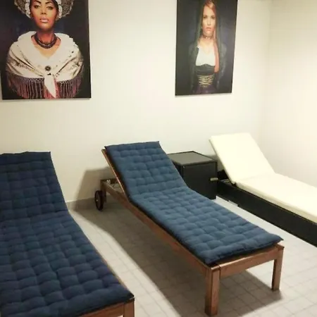 Zu Hause Am - Pool, Sauna, Fitnessraum *