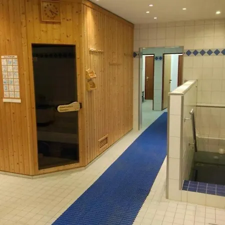 Zu Hause Am - Pool, Sauna, Fitnessraum